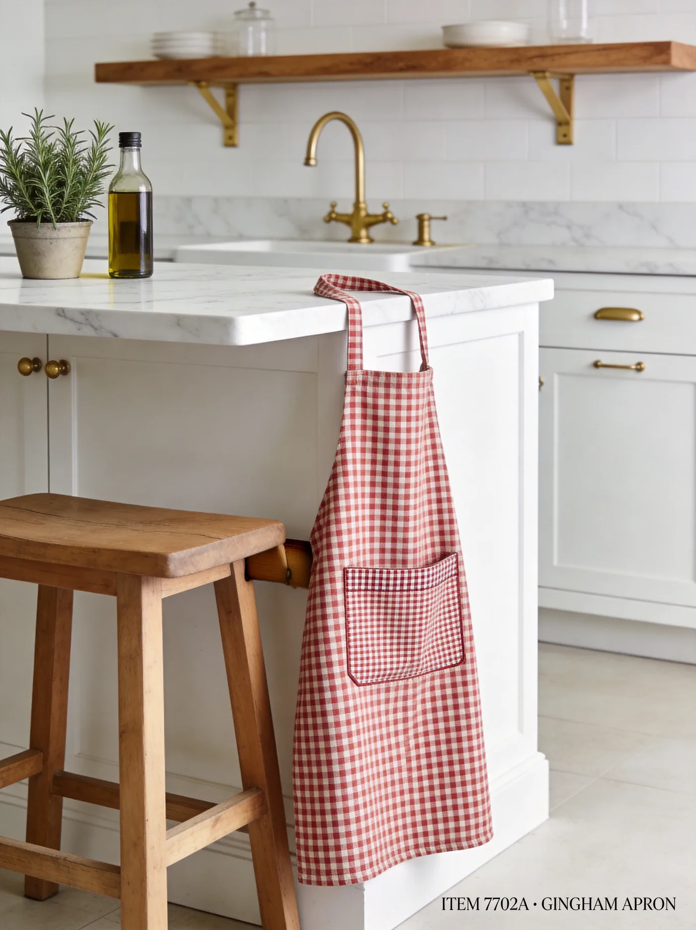 Gingham apron application